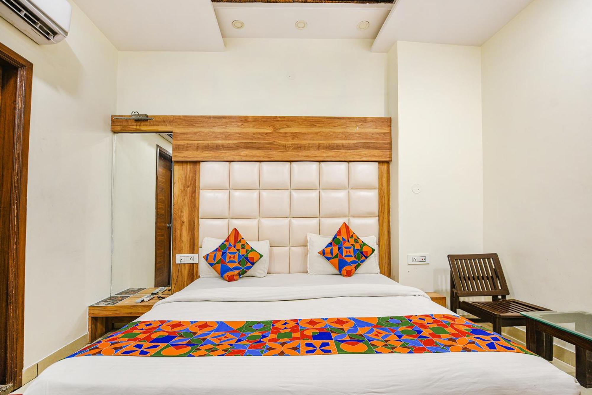 Fabhotel Savera Park Amritsar Buitenkant foto